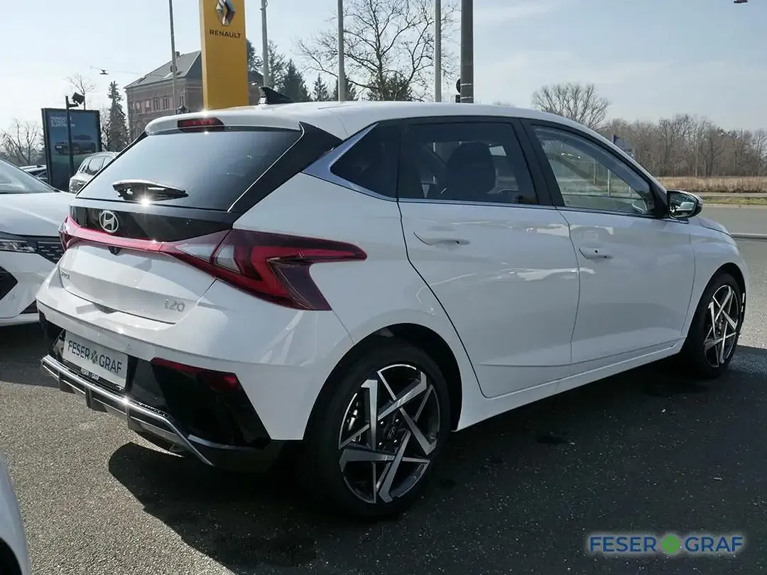 Hyundai i20 - Thumbnail 2