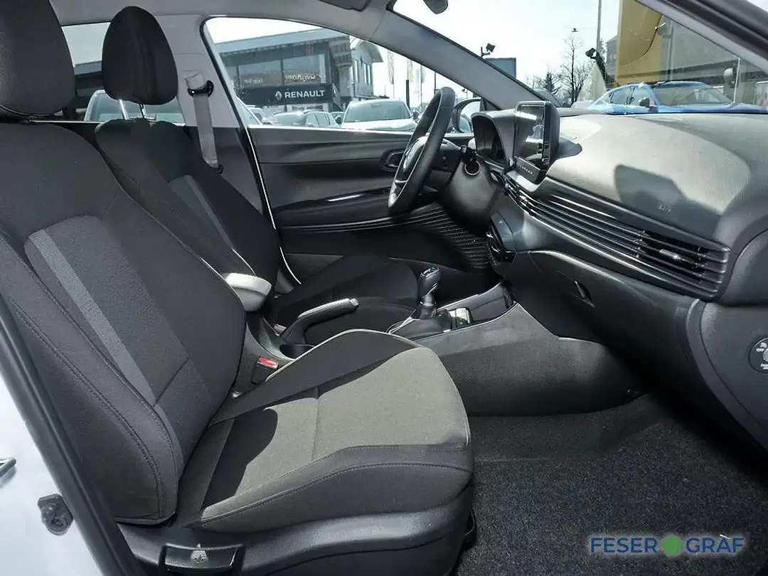 Hyundai i20 - Thumbnail 4