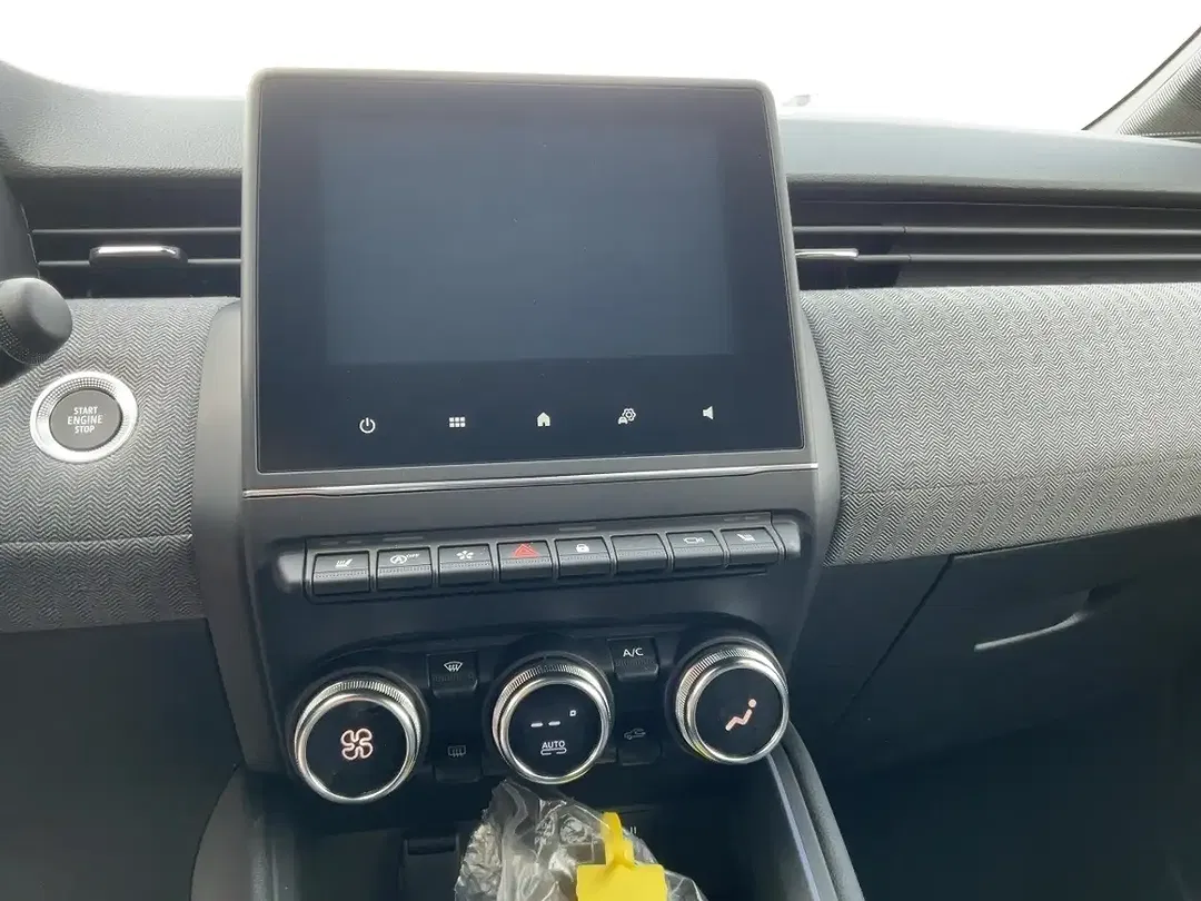 Renault Clio - Thumbnail 10