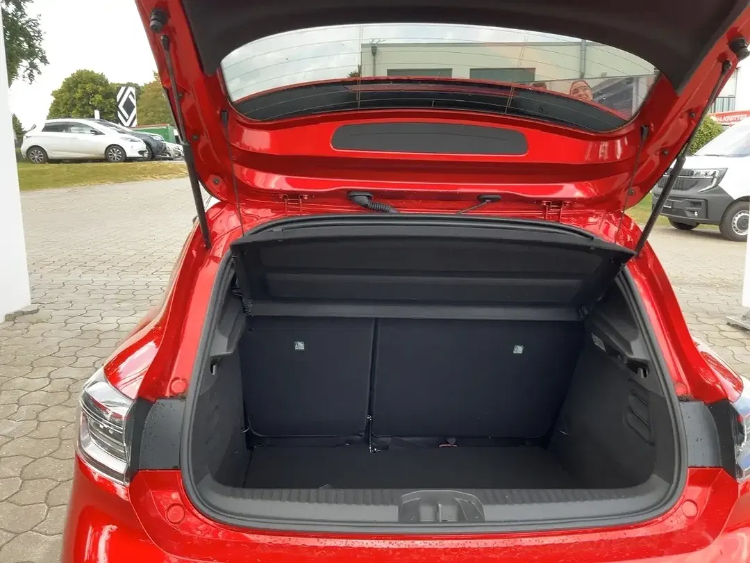 Renault Clio - Thumbnail 13