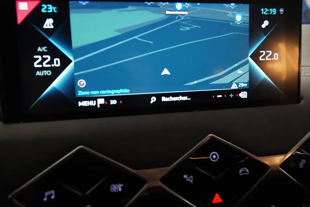 DS Automobiles DS 3 Crossback - Thumbnail 12