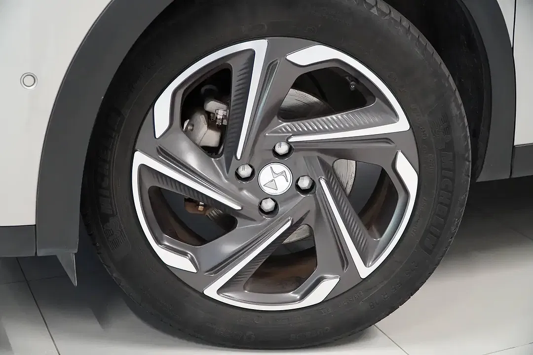 DS Automobiles DS 3 Crossback - Thumbnail 6