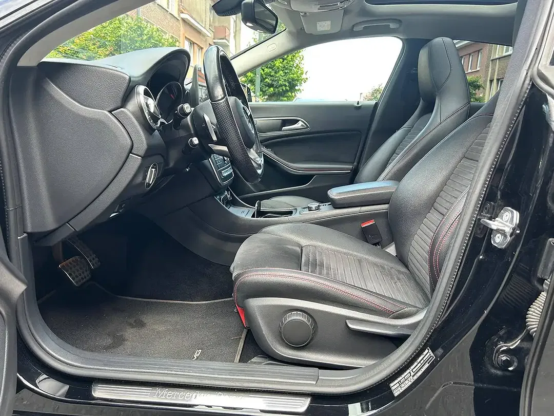 Mercedes-Benz CLA 180 - Thumbnail 11