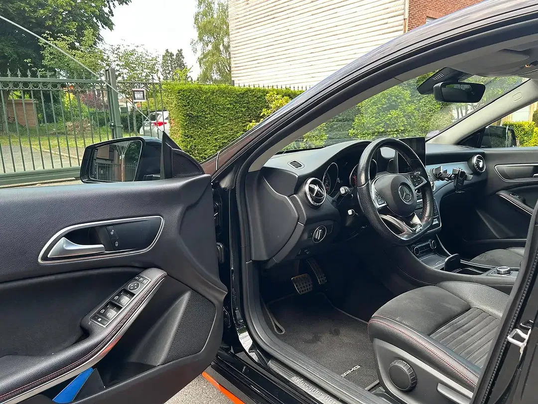 Mercedes-Benz CLA 180 - Thumbnail 9