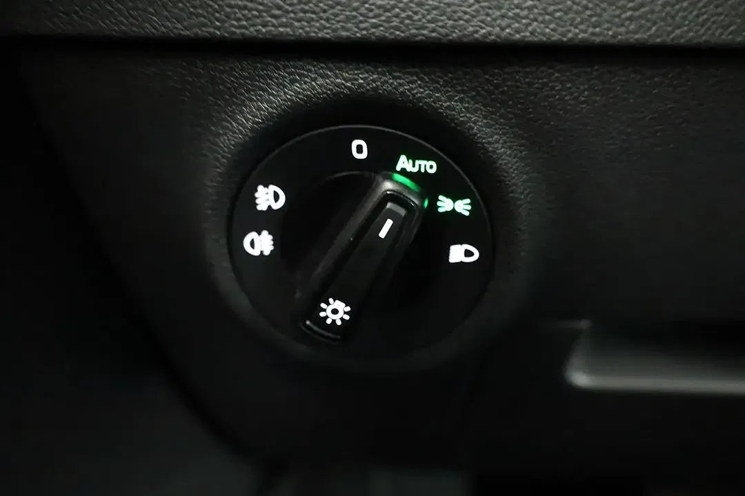 Skoda Karoq - Thumbnail 9
