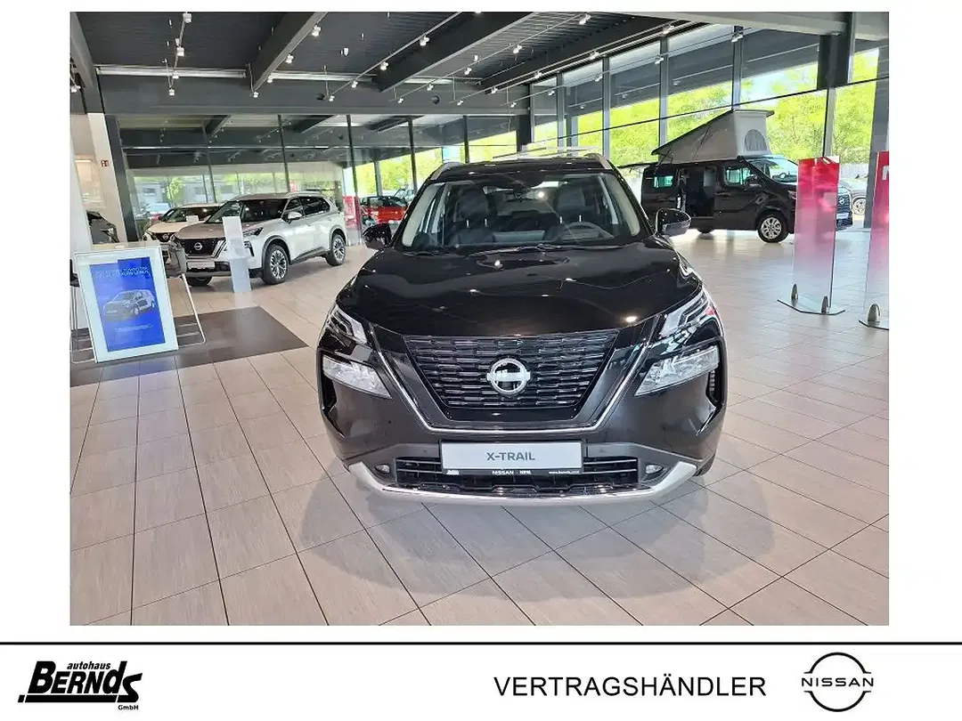 Nissan X-Trail - Thumbnail 2
