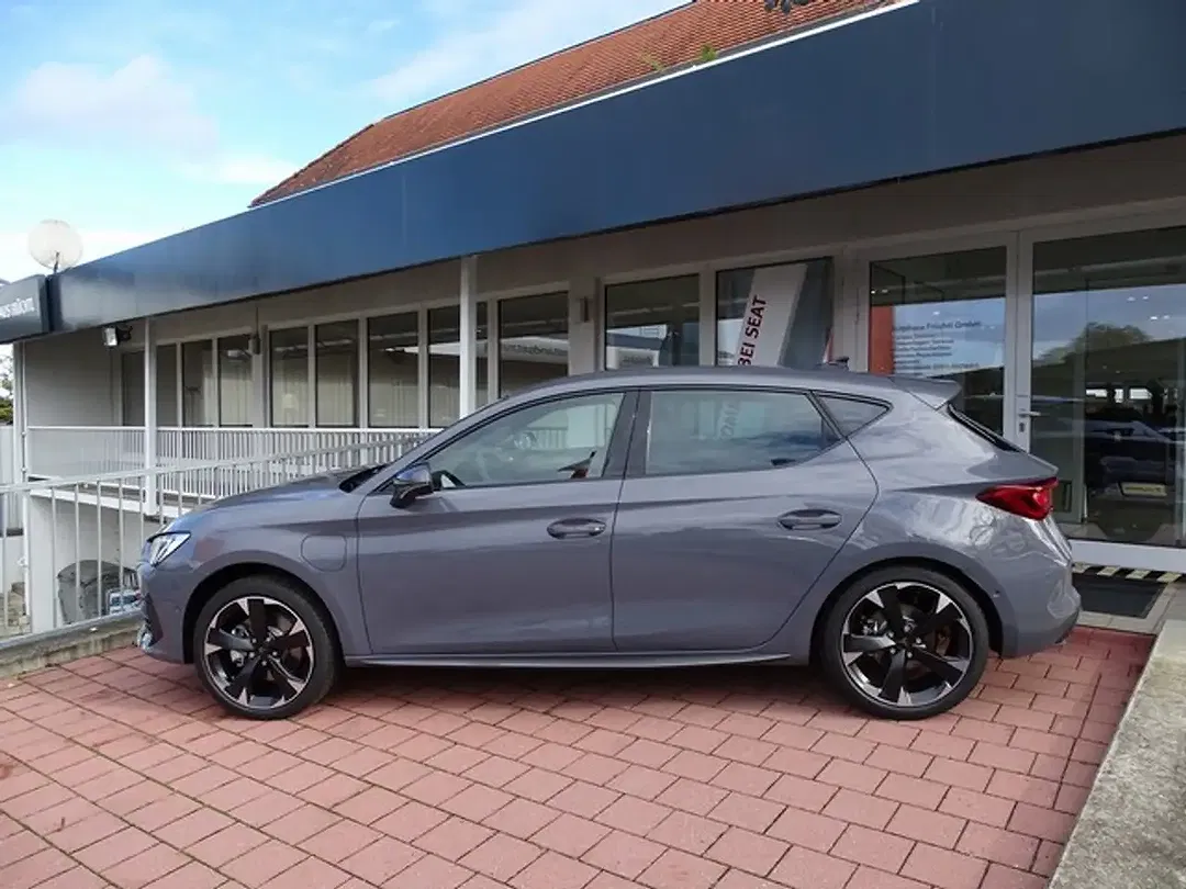 CUPRA Leon - Thumbnail 3