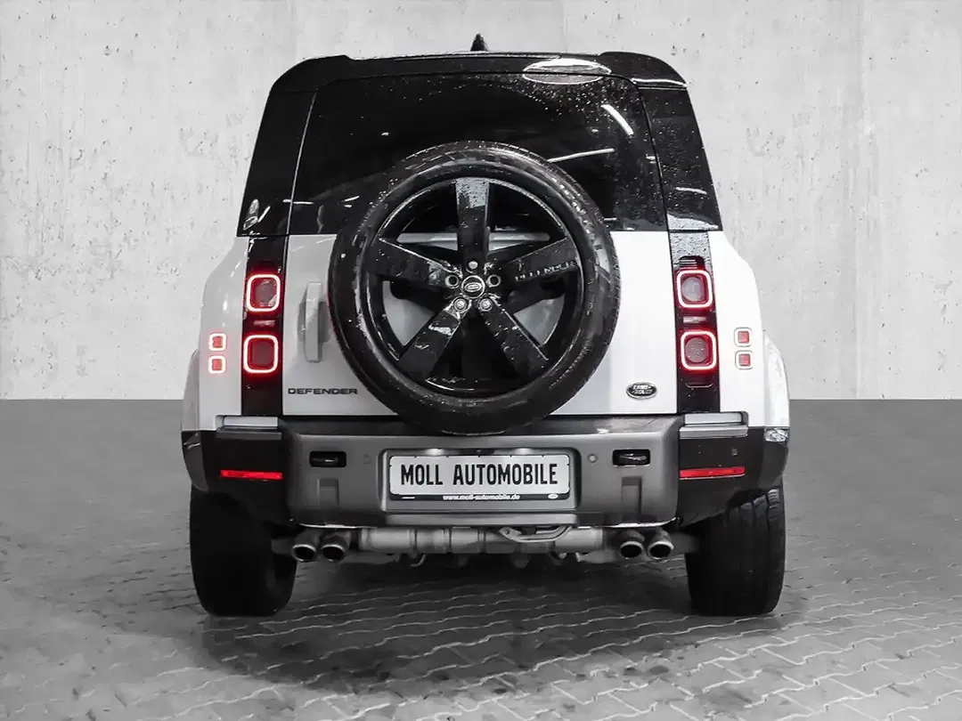 Land Rover Defender - Thumbnail 7