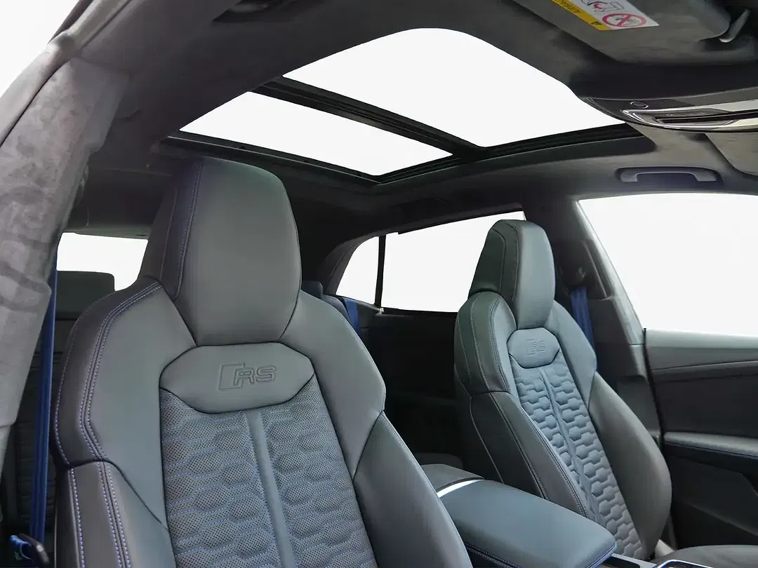 Audi RS Q8 - Thumbnail 9