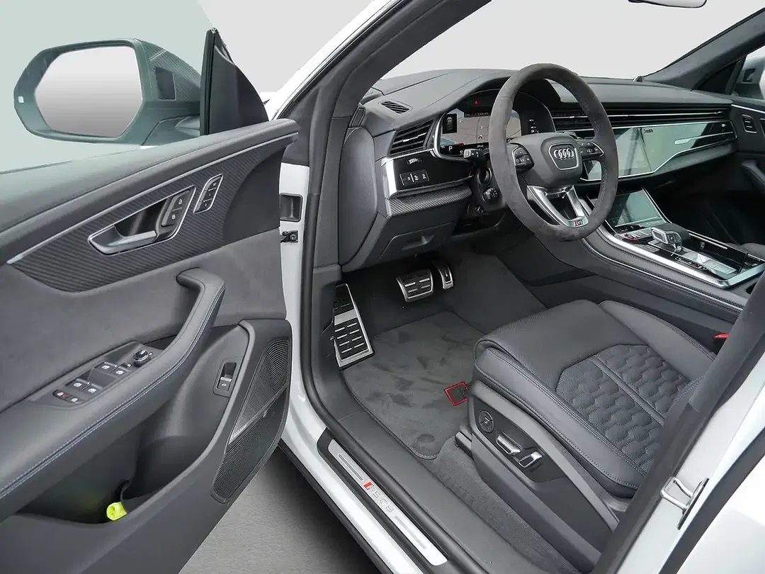 Audi RS Q8 - Thumbnail 13