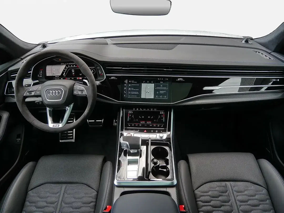 Audi RS Q8 - Thumbnail 4