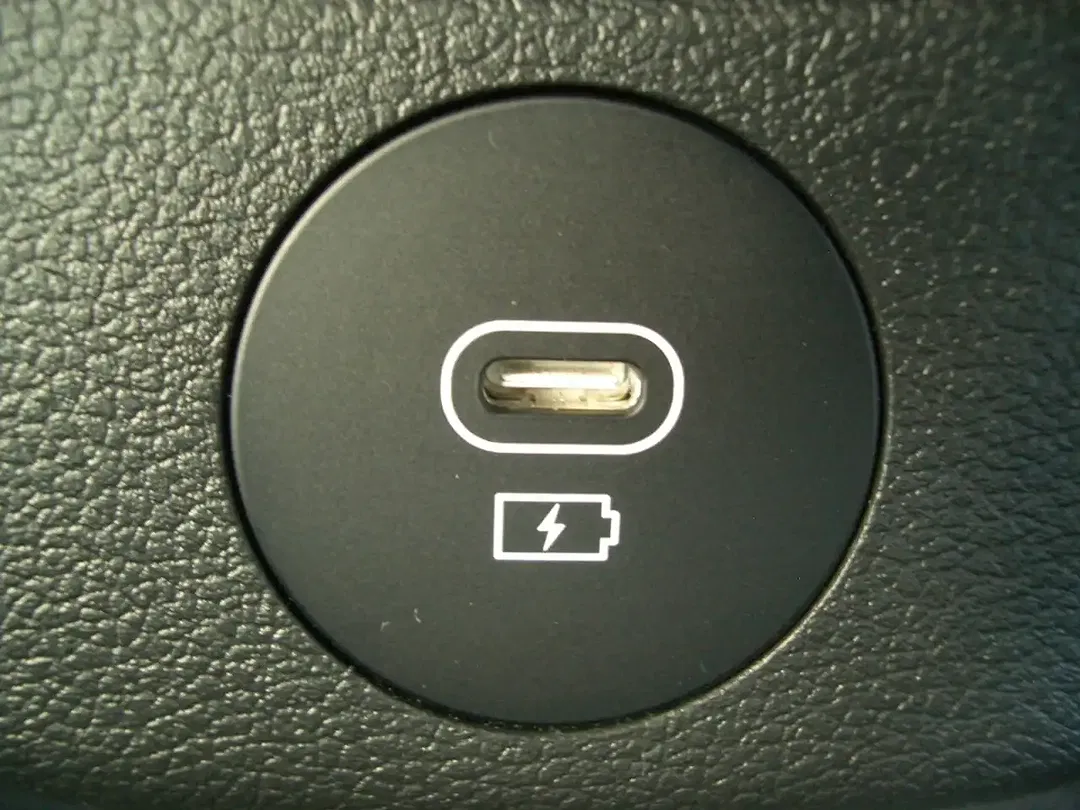 Hyundai i20 - Thumbnail 25