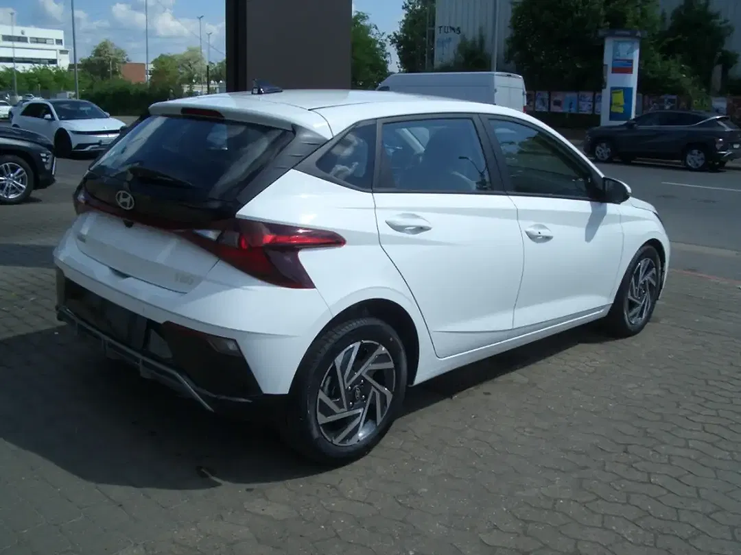 Hyundai i20 - Thumbnail 4
