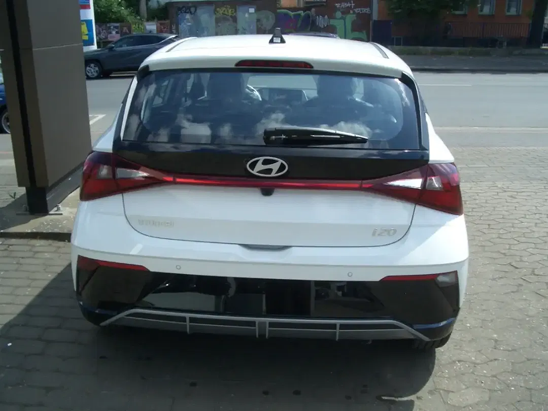 Hyundai i20 - Thumbnail 5