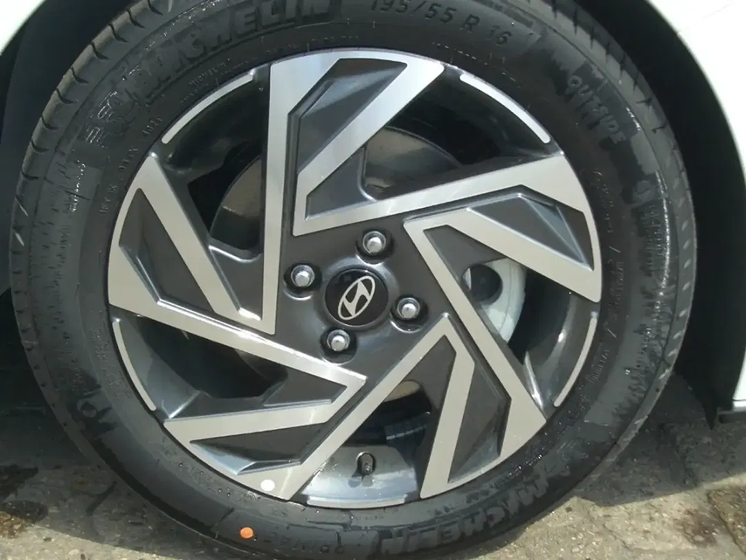 Hyundai i20 - Thumbnail 6