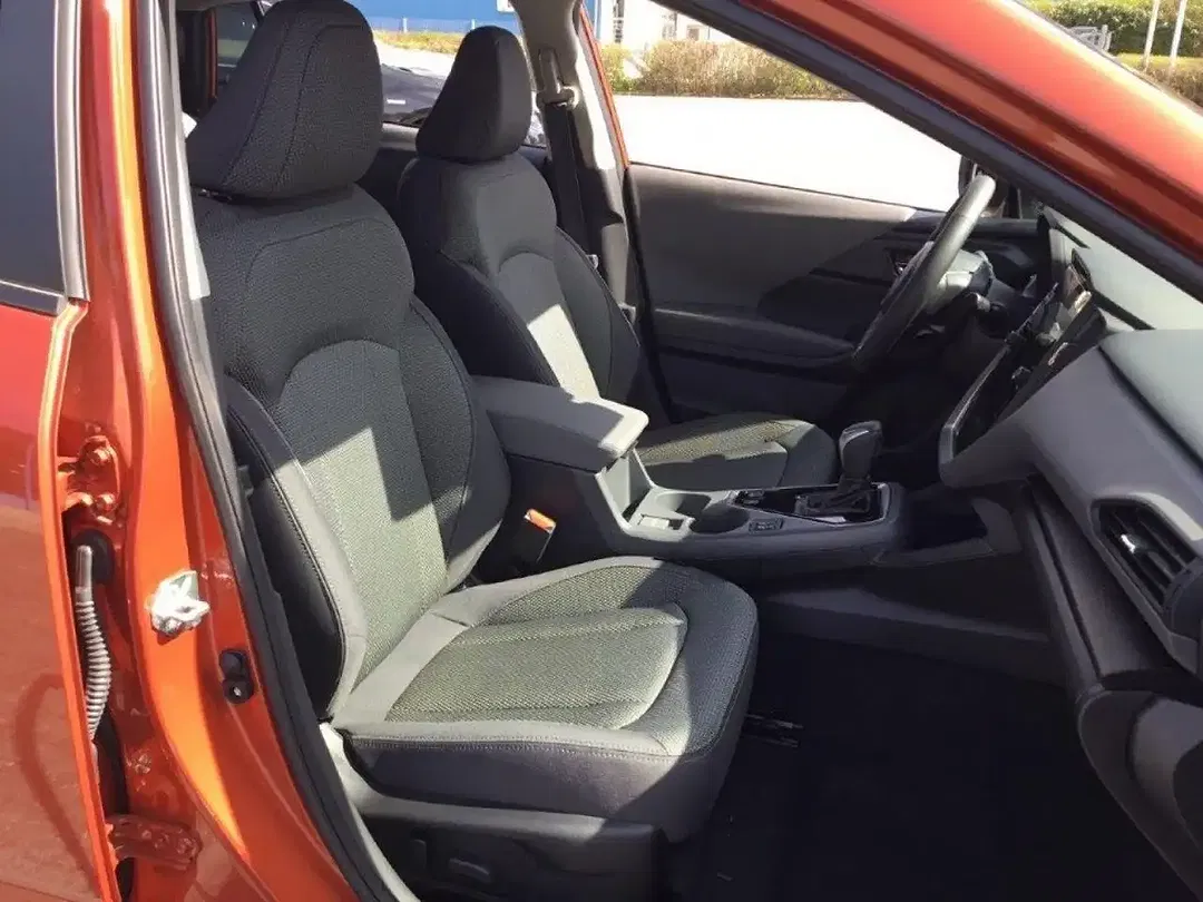 Subaru Crosstrek - Thumbnail 9