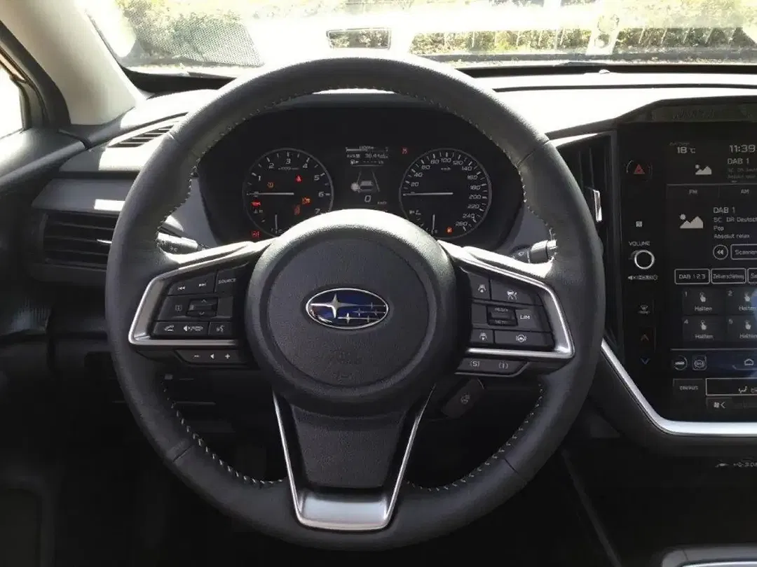 Subaru Crosstrek - Thumbnail 13