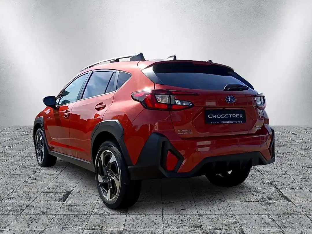 Subaru Crosstrek - Thumbnail 2