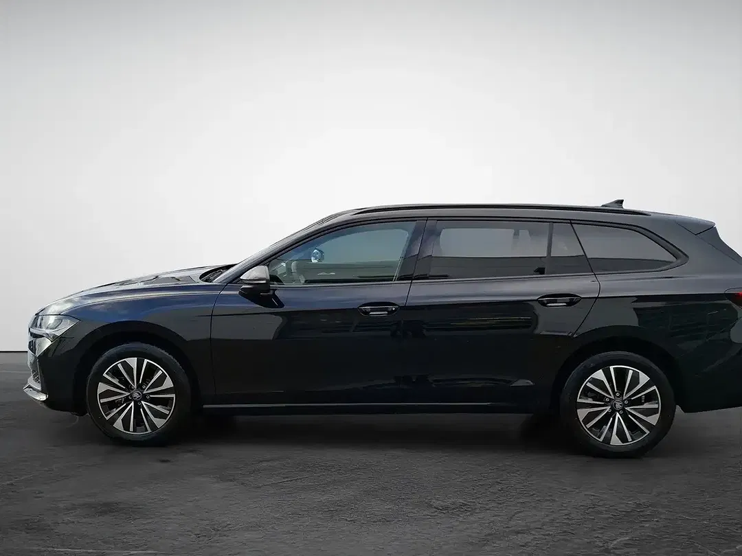 Skoda Superb - Thumbnail 3