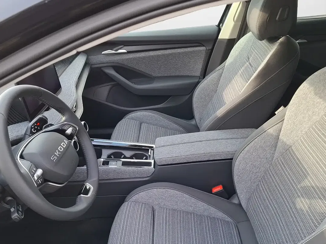 Skoda Superb - Thumbnail 6