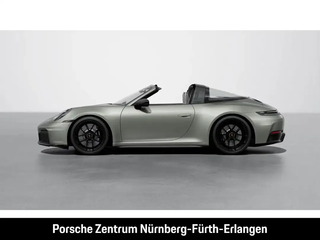Porsche 992 - Thumbnail 2