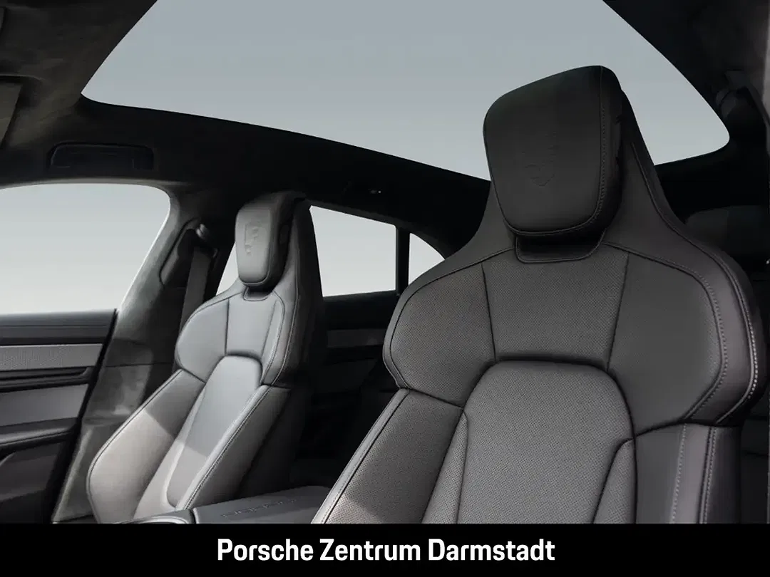 Porsche Taycan - Thumbnail 5