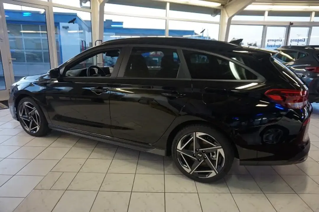 Hyundai i30 - Thumbnail 4