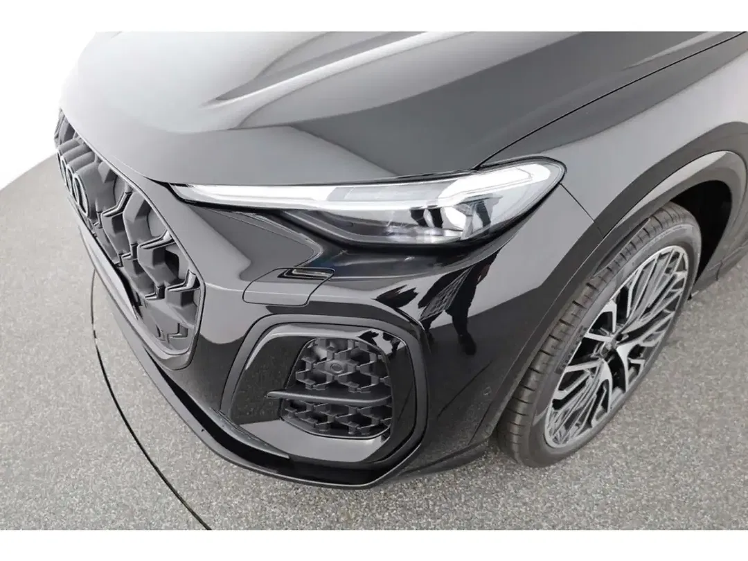 Audi Q5 - Thumbnail 6