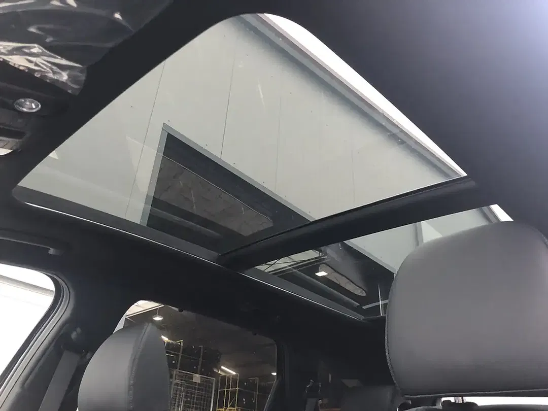 Kia Sorento - Thumbnail 10