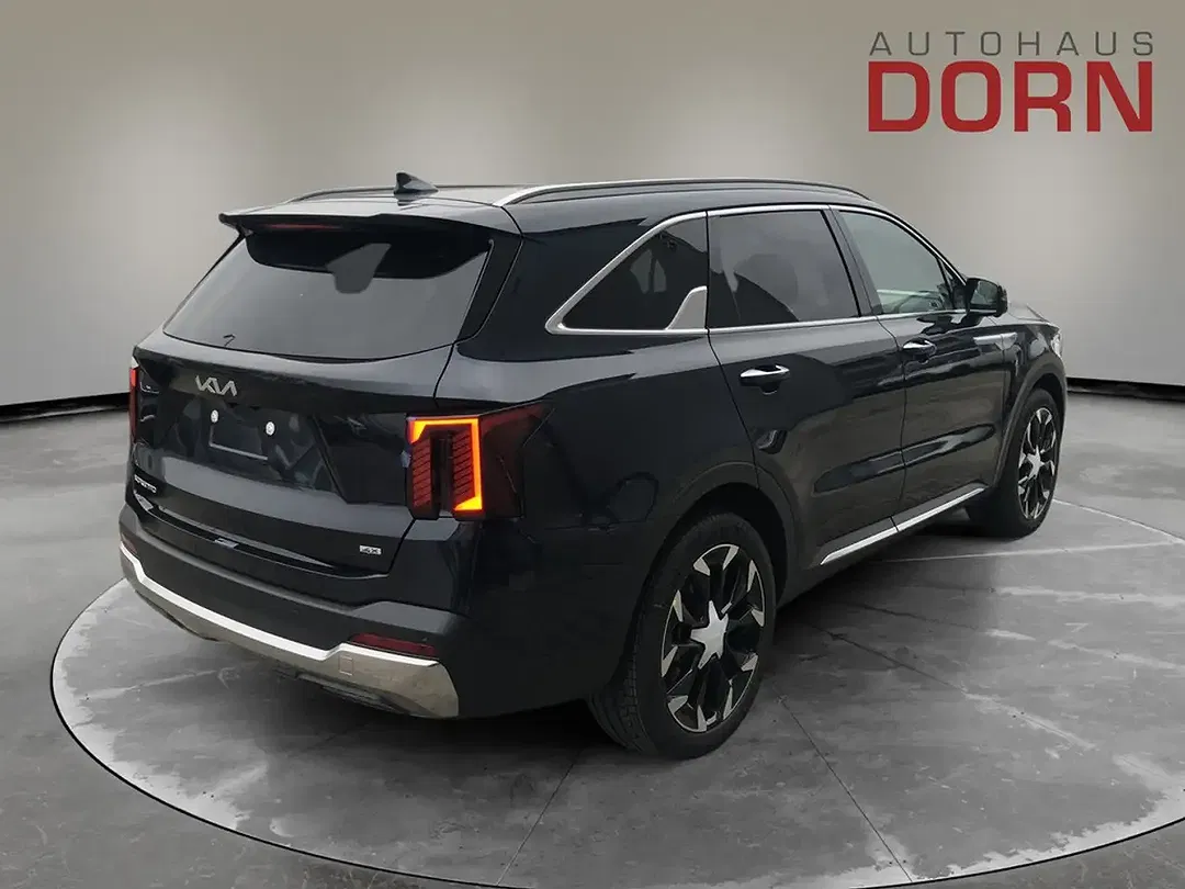 Kia Sorento - Thumbnail 3
