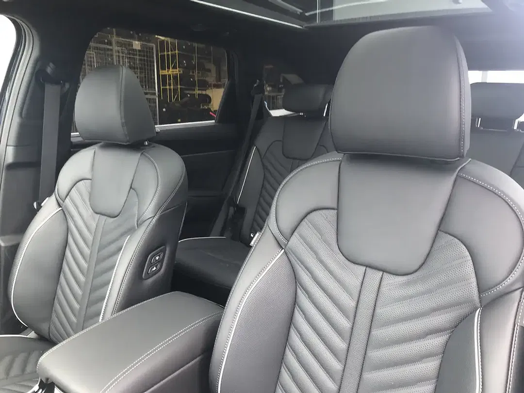 Kia Sorento - Thumbnail 7