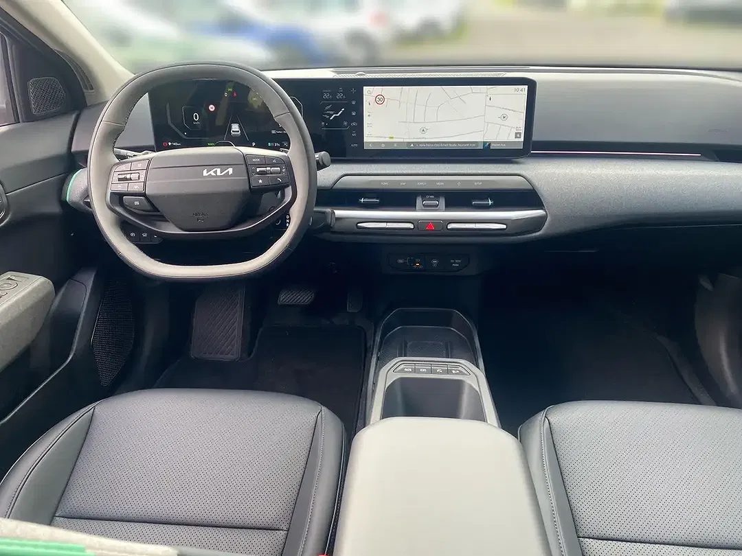 Kia EV4 - Thumbnail 10