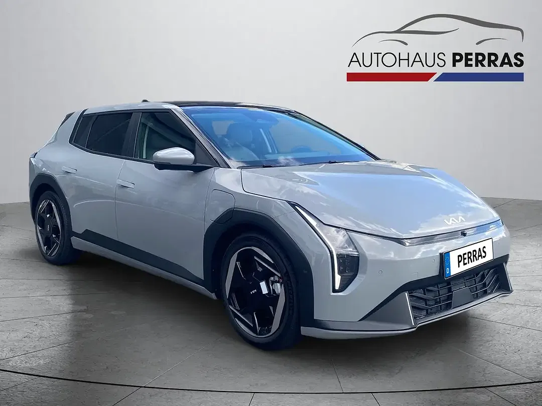 Kia EV4 - Thumbnail 6