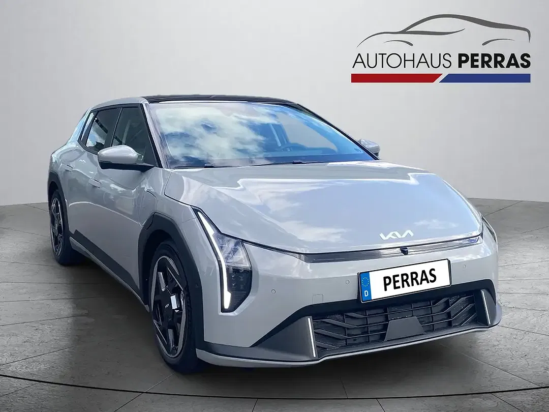 Kia EV4 - Thumbnail 7