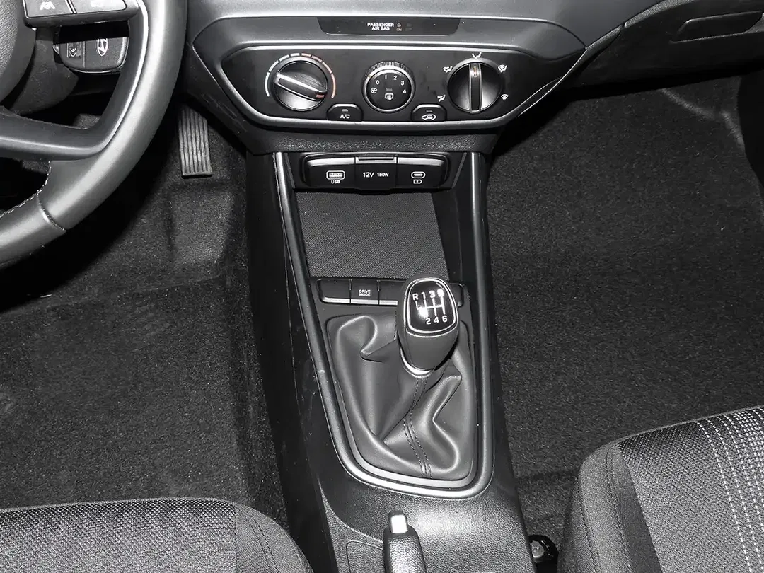 Hyundai i20 - Thumbnail 10
