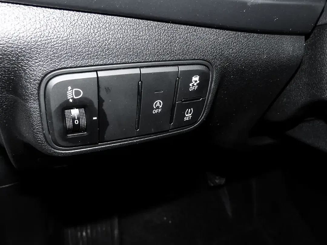 Hyundai i20 - Thumbnail 9