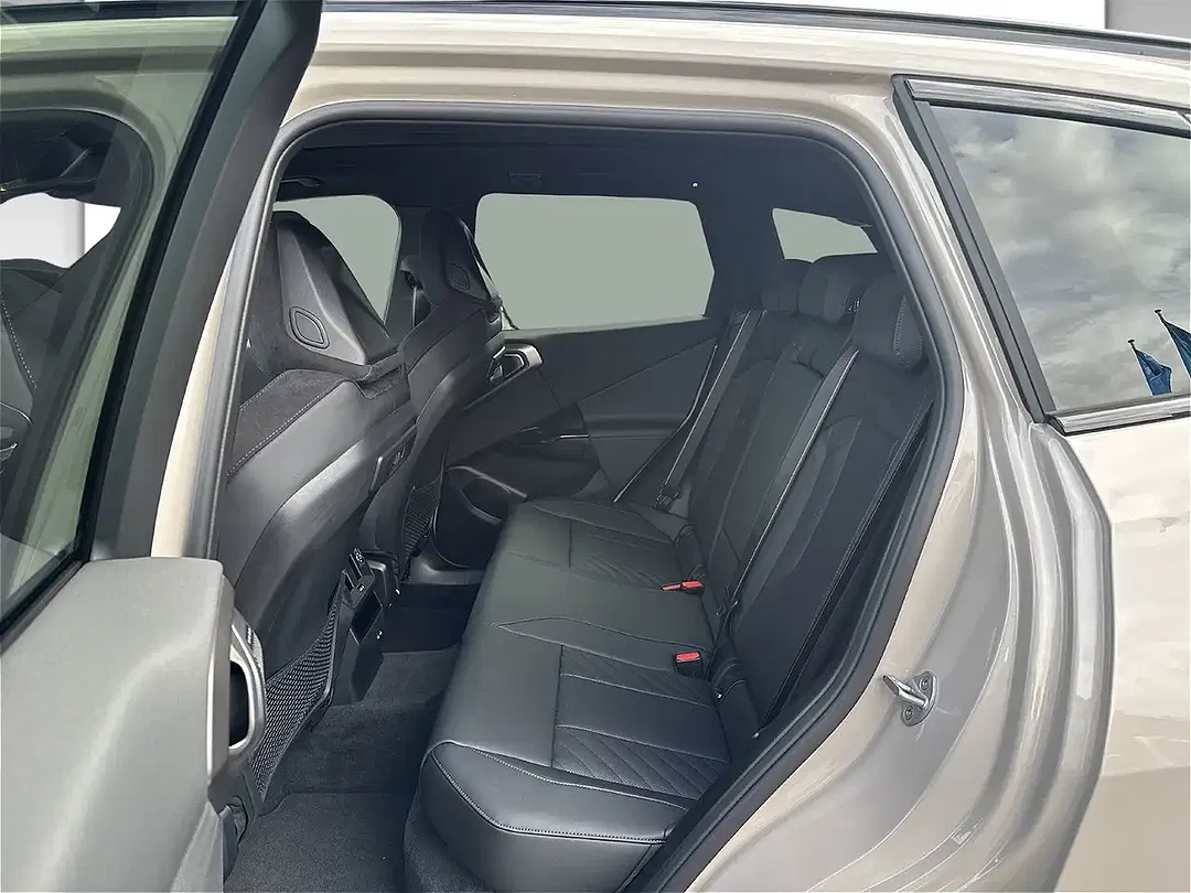 BMW X3 - Thumbnail 11