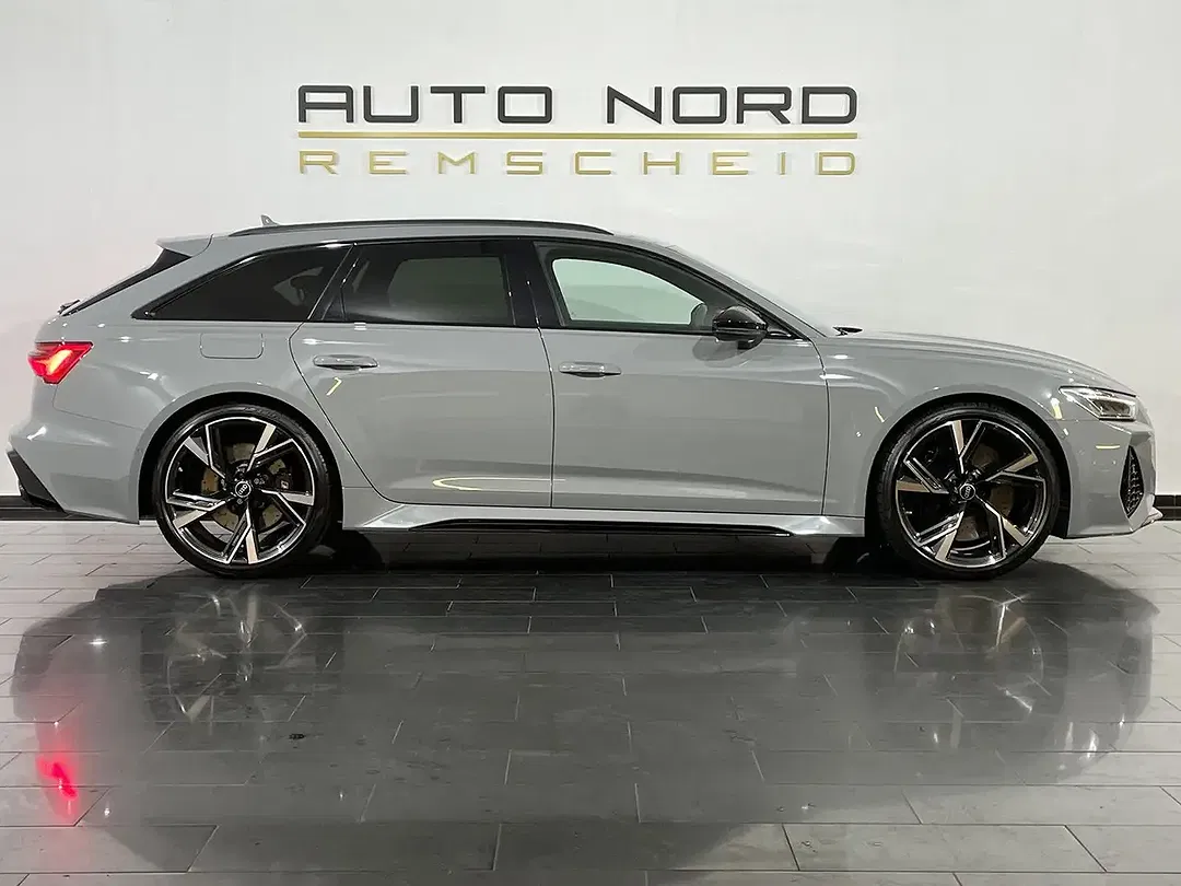 Audi RS6 - Thumbnail 4