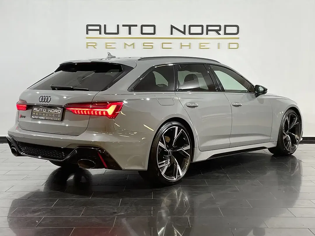 Audi RS6 - Thumbnail 5