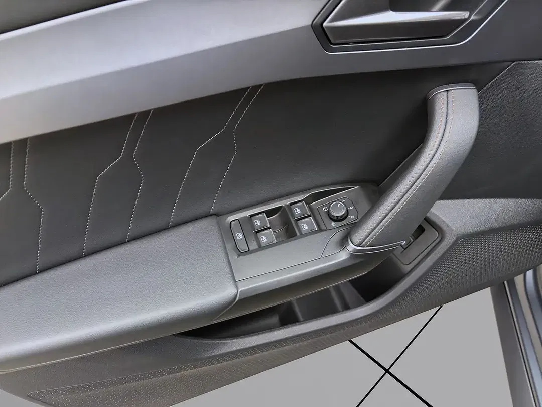CUPRA Leon - Thumbnail 11