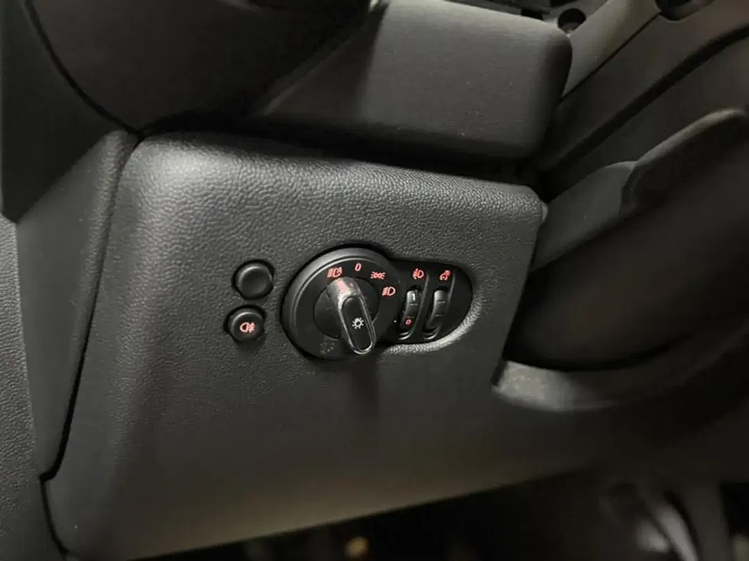 MINI Cooper - Thumbnail 9