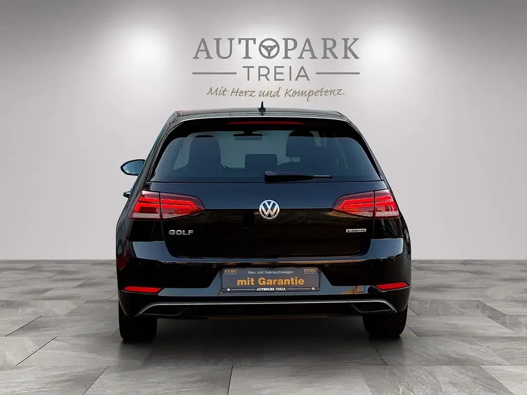 Volkswagen Golf - Thumbnail 14