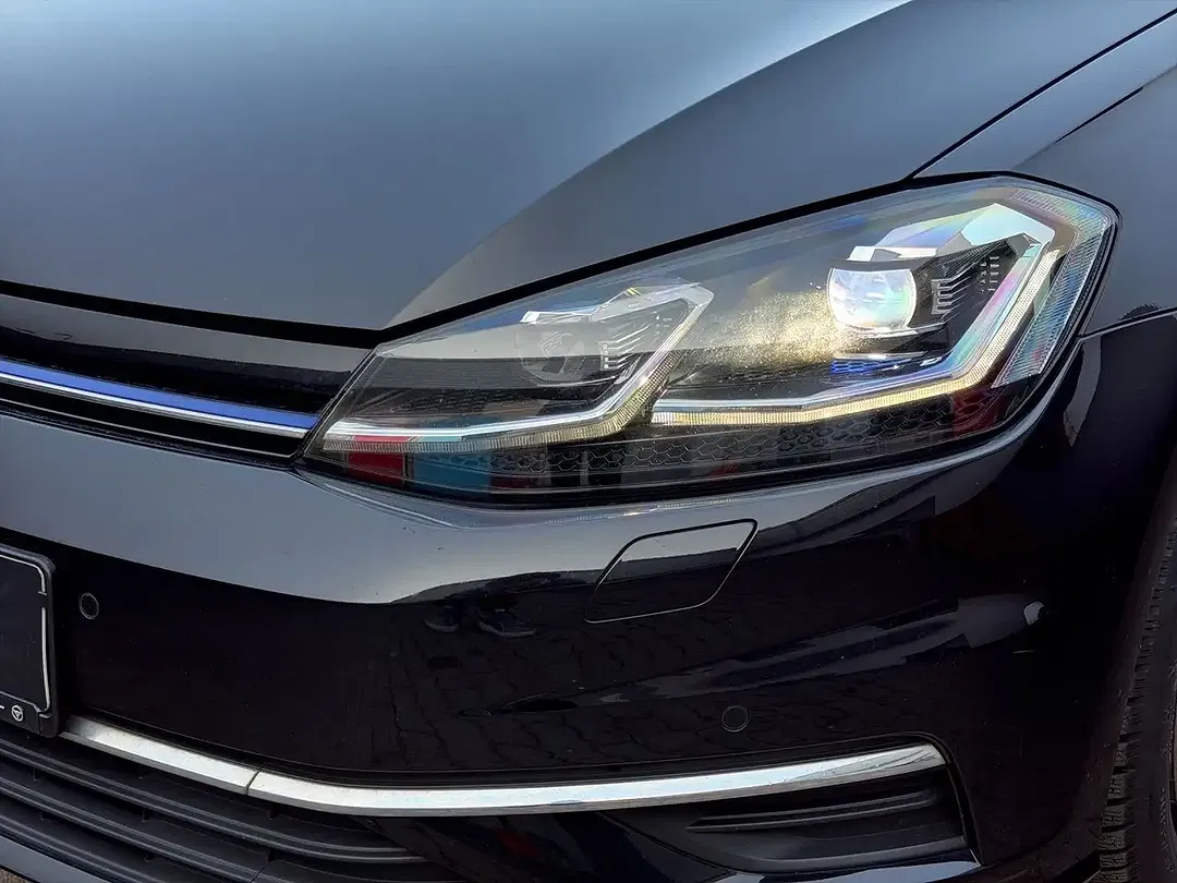 Volkswagen Golf - Thumbnail 4