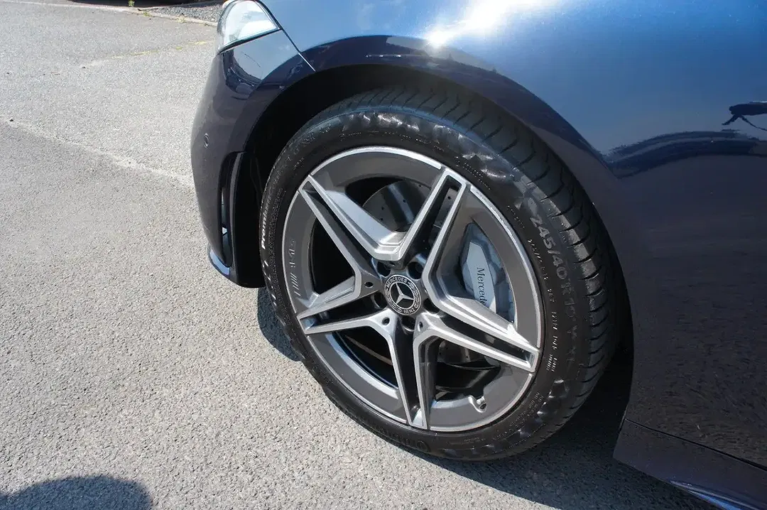 Mercedes-Benz CLS 450 - Thumbnail 8