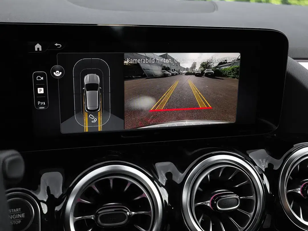 Mercedes-Benz GLA 200 - Thumbnail 10