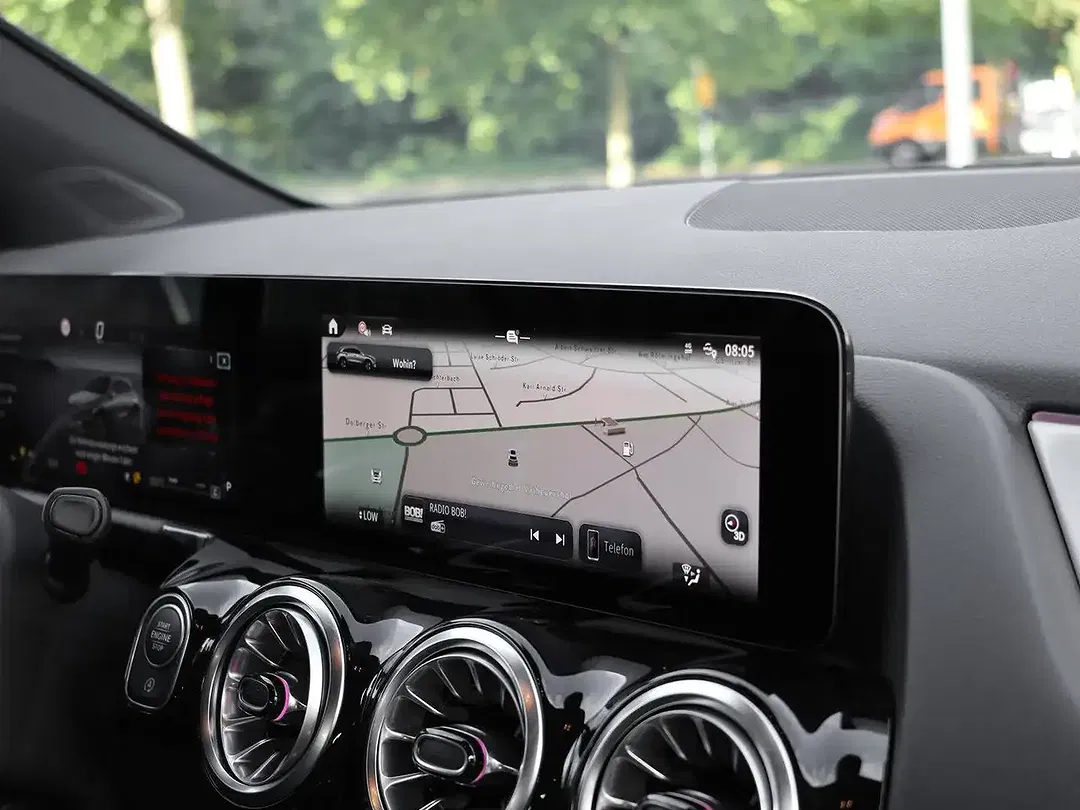 Mercedes-Benz GLA 200 - Thumbnail 7
