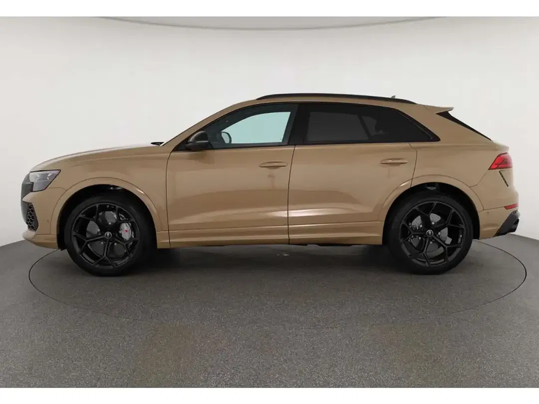 Audi RS Q8 - Thumbnail 4
