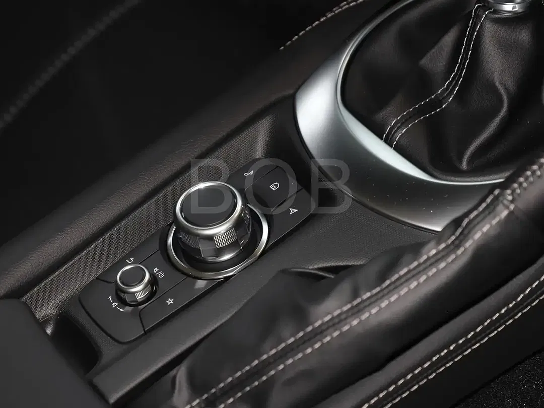 Mazda MX-5 - Thumbnail 8
