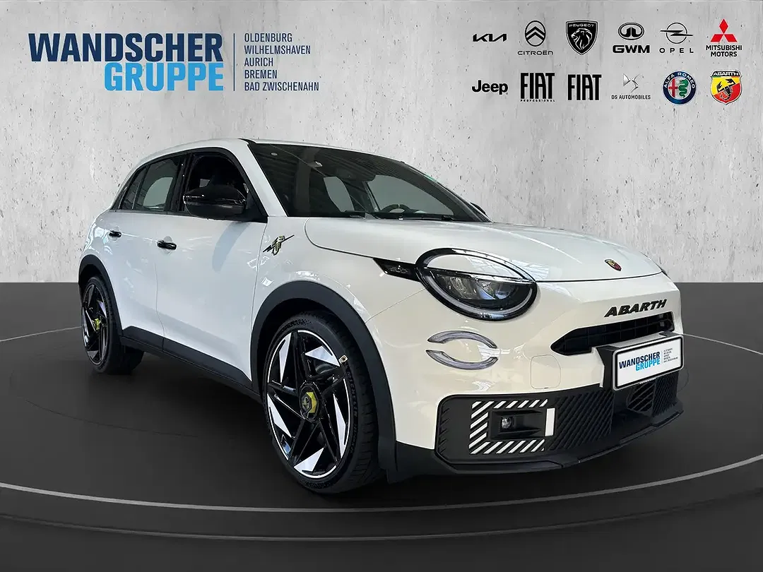 Abarth 600e - Thumbnail 7