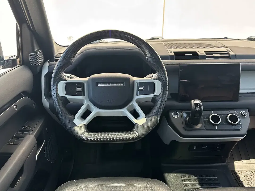 Land Rover Defender - Thumbnail 15